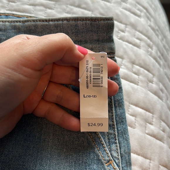 NWT Old Navy Girls Denim Skirt - Size L (10/12) - Picture 3 of 3